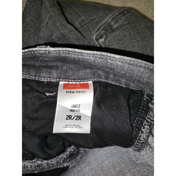 Express Women’s Size 2R Gray Stretch Ankle Zip High Rise Skinny Jeans - Picture 6 of 9